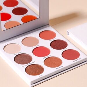 Give Them LaLa The Grown Woman Palette Matte Foil Neutral Brown New Full Size